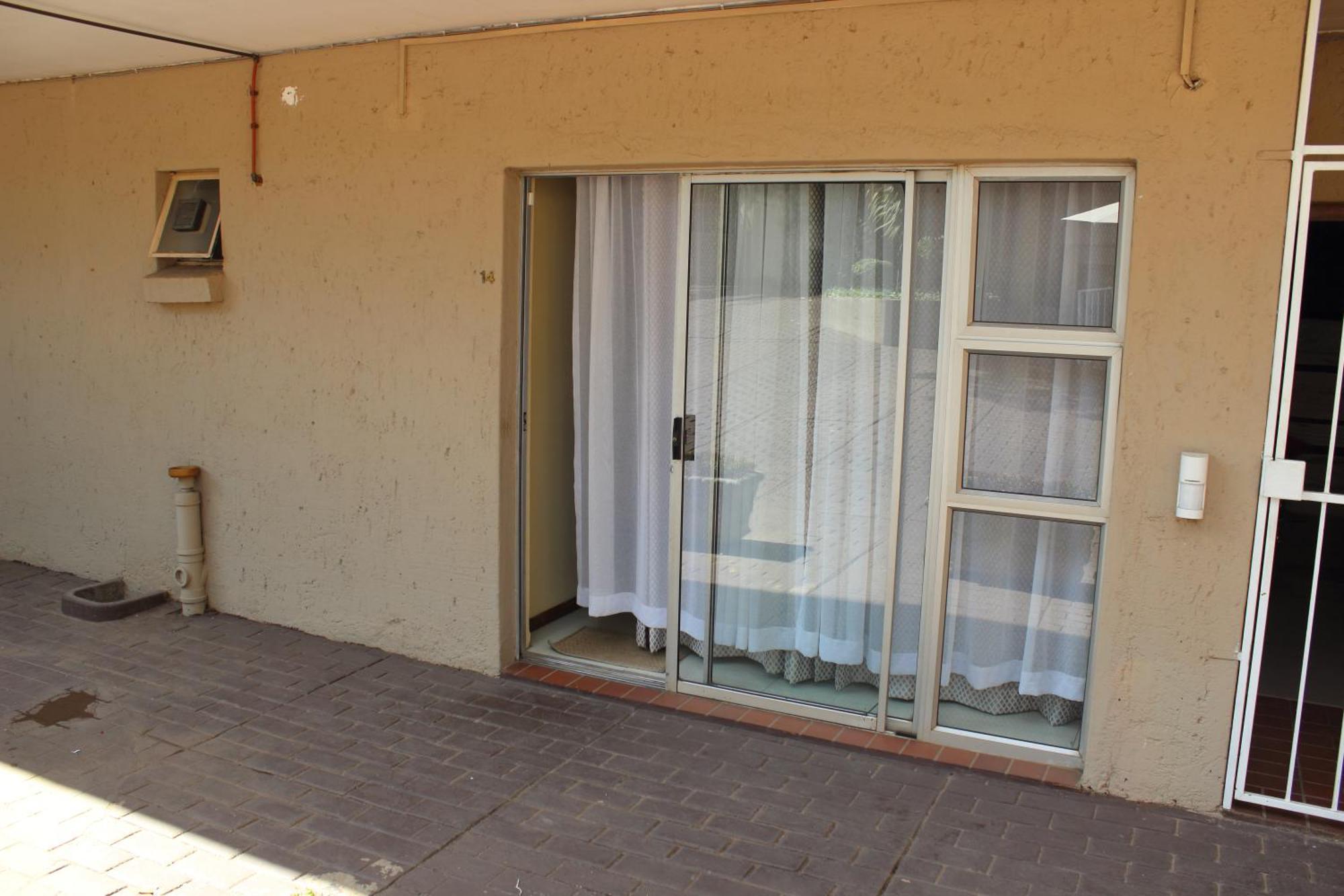 Purple Olive Guest House Pretoria-Noord Exterior foto