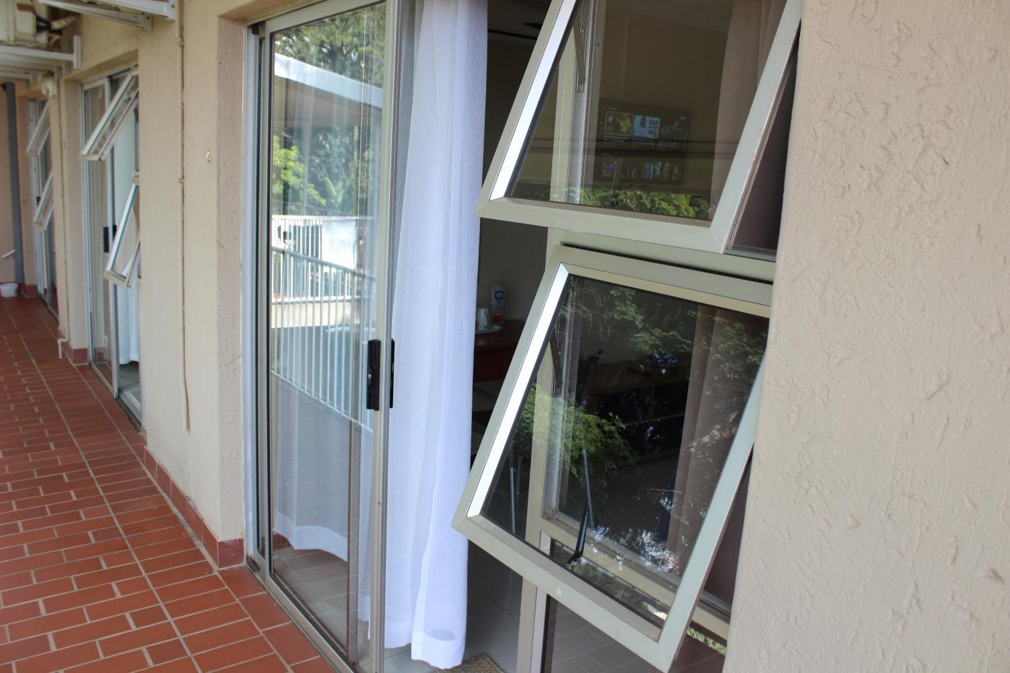 Purple Olive Guest House Pretoria-Noord Exterior foto