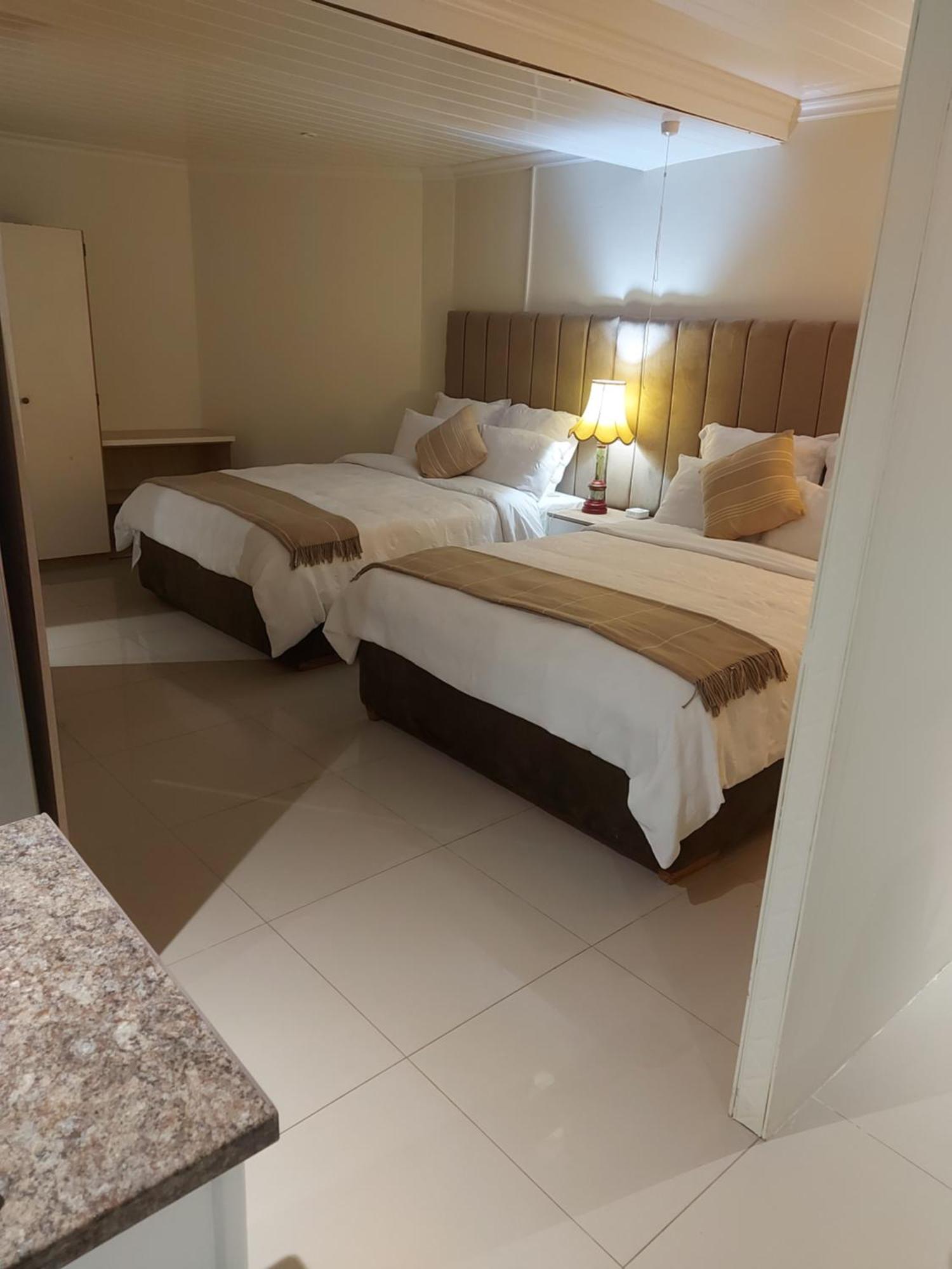 Purple Olive Guest House Pretoria-Noord Exterior foto